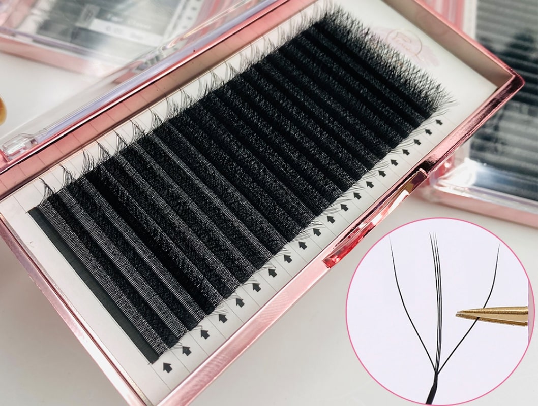 the-benefits-of-buying-eyelash-extension-trays-wholesale-8