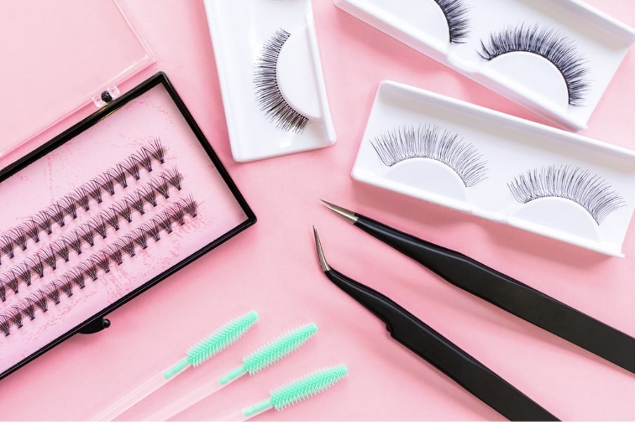 understanding-what-are-strip-lashes-and-how-to-use-them-effectively-2